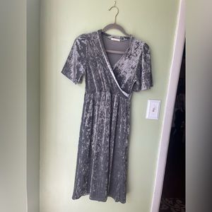 tea n rose Crush Velvet Midi Dress, Silver